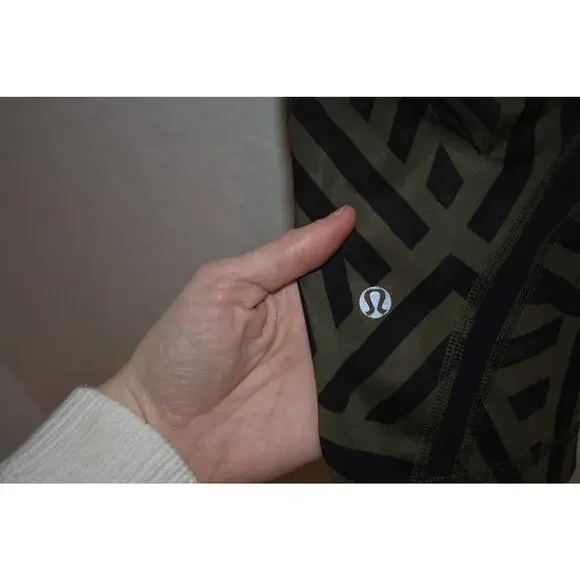 Lululemon Run Inspire Crop II Legging Green Size 10 - Picture 6 of 6